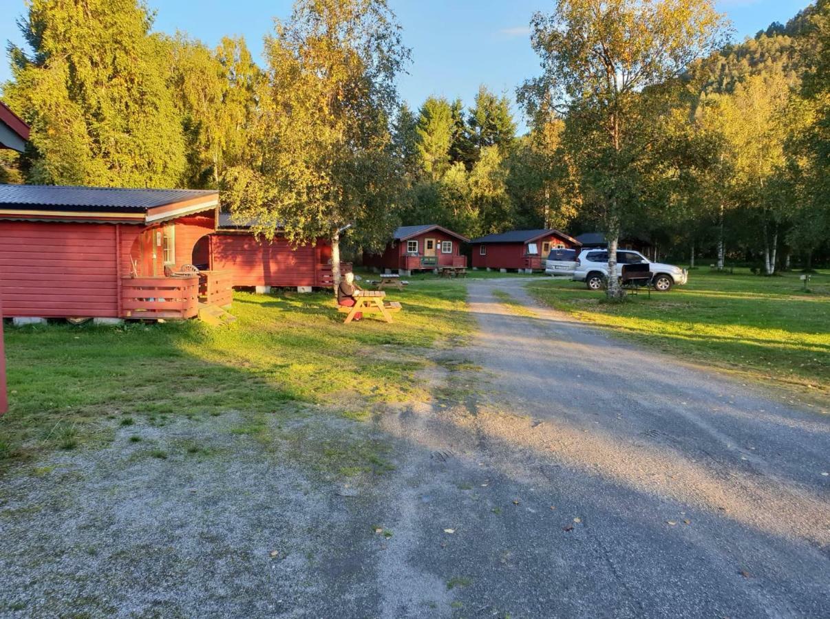 Romsdalseggen Camping Isfjorden Kültér fotó